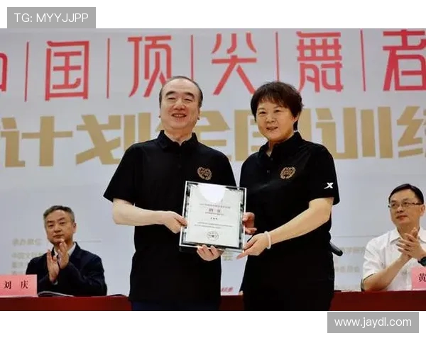 刘强谈攀岩之路:从初学者到顶尖选手的心路历程与成长故事 刘强谈攀岩之路:从初学者到顶尖选手的心路历程与成长故事