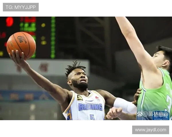 北京篮球队实力引发热议球迷对战术与球员表现的看法交锋 北京篮球队实力引发热议球迷对战术与球员表现的看法交锋