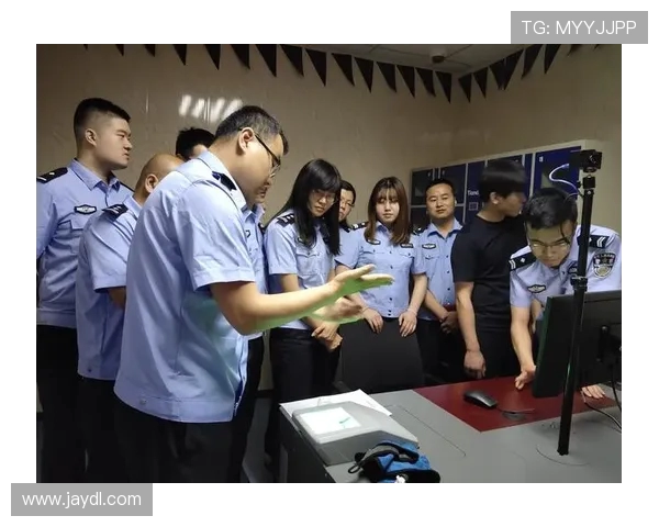 广州飞盘队包夹战术解析与实战应用探讨 广州飞盘队包夹战术解析与实战应用探讨