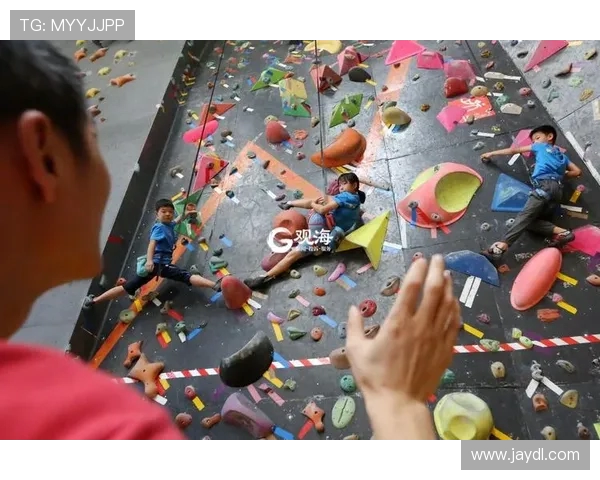 杭州攀岩队以99分领跑极限运动联赛积分榜展现强劲实力