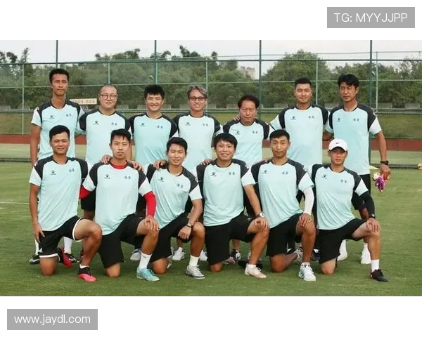 深圳羽毛球队全运会耐力表现评析展现团队精神与竞技实力 深圳羽毛球队全运会耐力表现评析展现团队精神与竞技实力