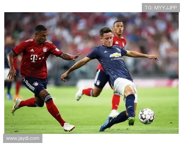 拜仁慕尼黑与曼联精彩对决直播全程回顾与分析