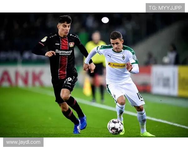 汉诺威主场迎战门兴挑战赛季首胜双方争夺激烈精彩对决即将上演