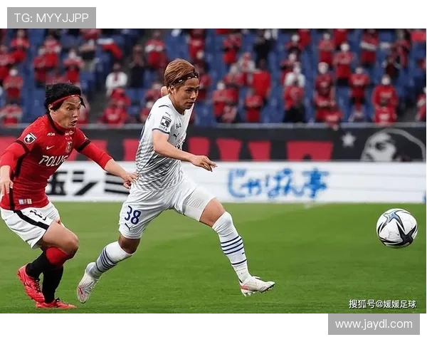 熊本深红与松本山的激烈对决展现足球魅力与团队精神的巅峰较量