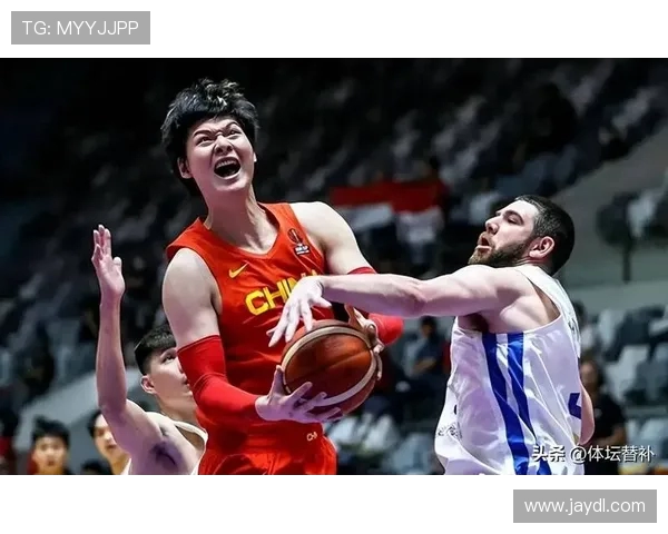 王哲林领衔中国篮球新篇章展现实力与风采的崛起之路